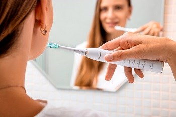 TrueLife SonicBrush Clean30 White 5 režimů čištění